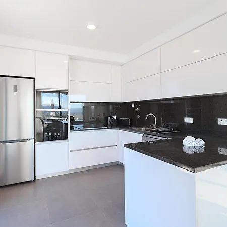 View Bay With Jacuzzi