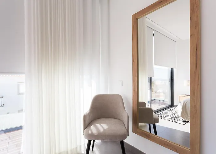 View Bay With Jacuzzi Villa *